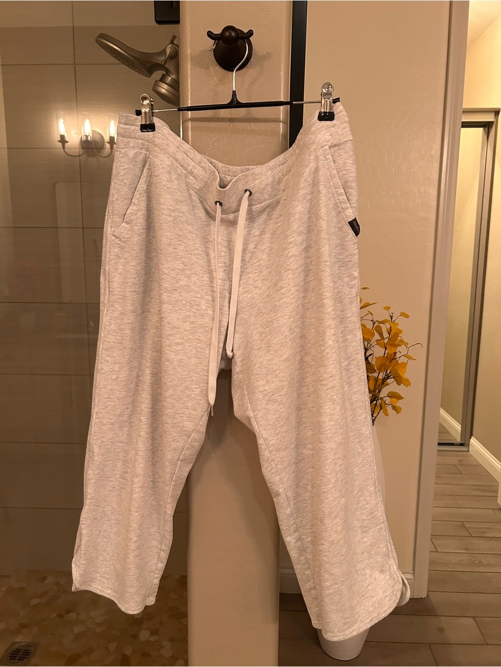 Eddie Bauer Light Gray Women's Capris